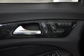 2012款奔驰CLS300