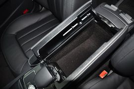 2012款奔驰CLS300