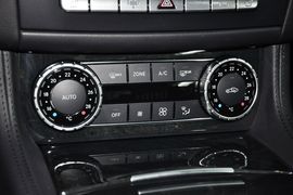 2012款奔驰CLS300
