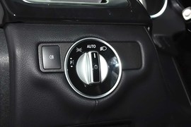 2012款奔驰CLS300
