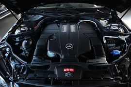 2015款奔驰E400L运动豪华型