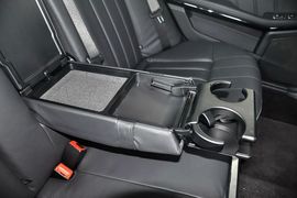2015款奔驰E400L运动豪华型