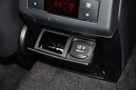 2015款奔驰E400L运动豪华型