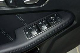 2015款奔驰E400L运动豪华型