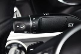 2015款奔驰E400L运动豪华型