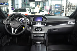 2015款奔驰E400L运动豪华型