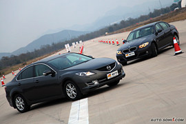 睿翼对比宝马320i