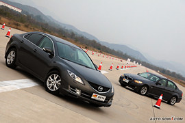 睿翼对比宝马320i
