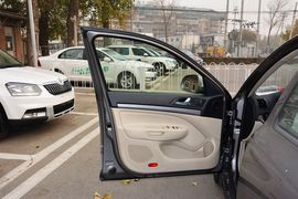 2015款斯柯达明锐经典1.6L自动逸杰版