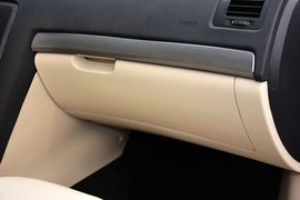 2015款斯柯达明锐经典1.6L自动逸杰版