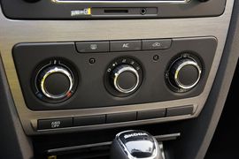 2015款斯柯达明锐经典1.6L自动逸杰版