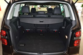 2015款大众途安1.4T自动豪华版5座