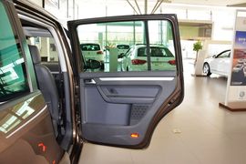 2015款大众途安1.4T自动豪华版5座