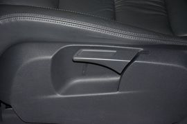 2015款大众途安1.4T自动豪华版5座