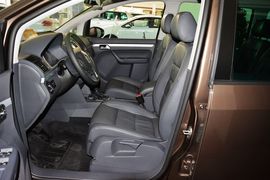 2015款大众途安1.4T自动豪华版5座