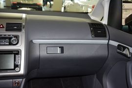 2015款大众途安1.4T自动豪华版5座
