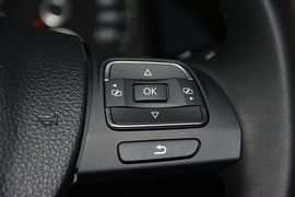 2015款大众途安1.4T自动豪华版5座