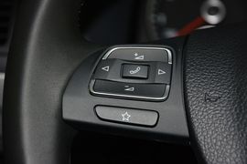 2015款大众途安1.4T自动豪华版5座
