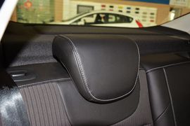 2012款福特福克斯三厢1.6L自动风尚型