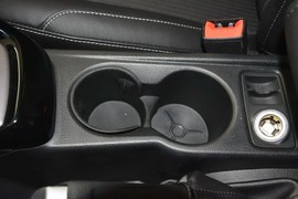 2012款福特福克斯三厢1.6L自动风尚型