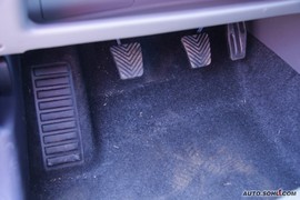 2009款长安悦翔两厢试驾