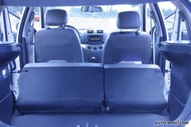 2009款长安悦翔两厢试驾