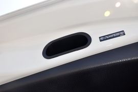 2015款丰田RAV4