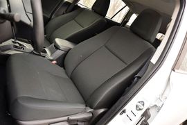 2015款丰田RAV4