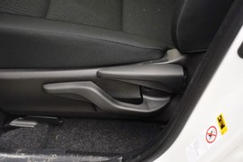 2015款丰田RAV4