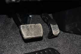 2015款丰田RAV4