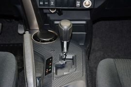 2015款丰田RAV4