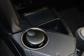 2015款丰田RAV4