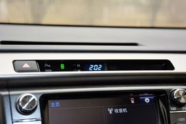 2015款丰田RAV4