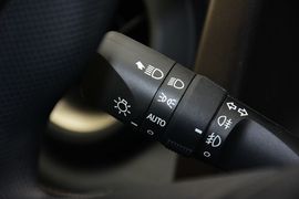 2015款丰田RAV4