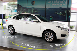 福睿斯1.5L自动时尚型实拍