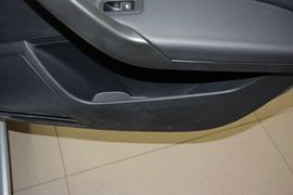 2015款大众新桑塔纳1.6L自动豪华版
