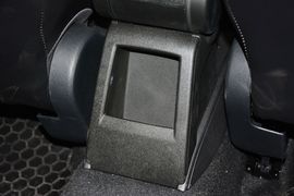 2015款大众新桑塔纳1.6L自动豪华版