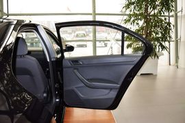 2015款大众新桑塔纳1.6L自动风尚版