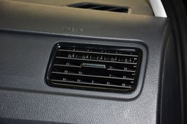 2015款大众新桑塔纳1.6L自动风尚版