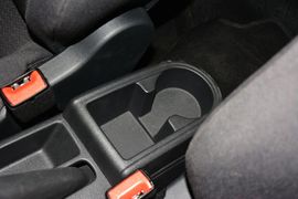 2015款大众新桑塔纳1.6L自动风尚版
