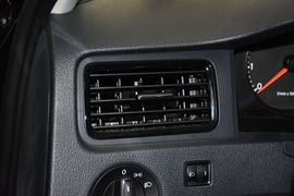 2015款大众新桑塔纳1.6L自动风尚版