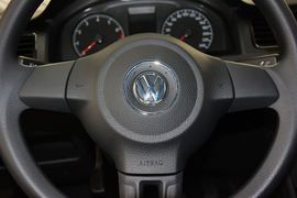 2015款大众新桑塔纳1.6L自动风尚版