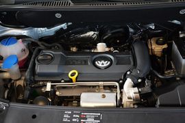 2015款大众途安1.4T自动豪华版5座