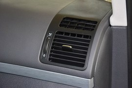 2015款大众途安1.4T自动豪华版5座