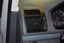 2015款大众途安1.4T自动豪华版5座