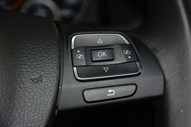 2015款大众途安1.4T自动豪华版5座