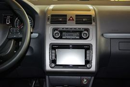 2015款大众途安1.4T自动豪华版5座