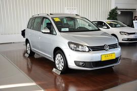 2015款大众途安1.4T自动豪华版5座