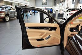 2014款保时捷Panamera