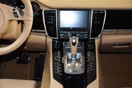 2014款保时捷Panamera